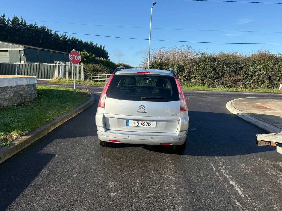 2011 Citroen C4 7 seater - Image 4