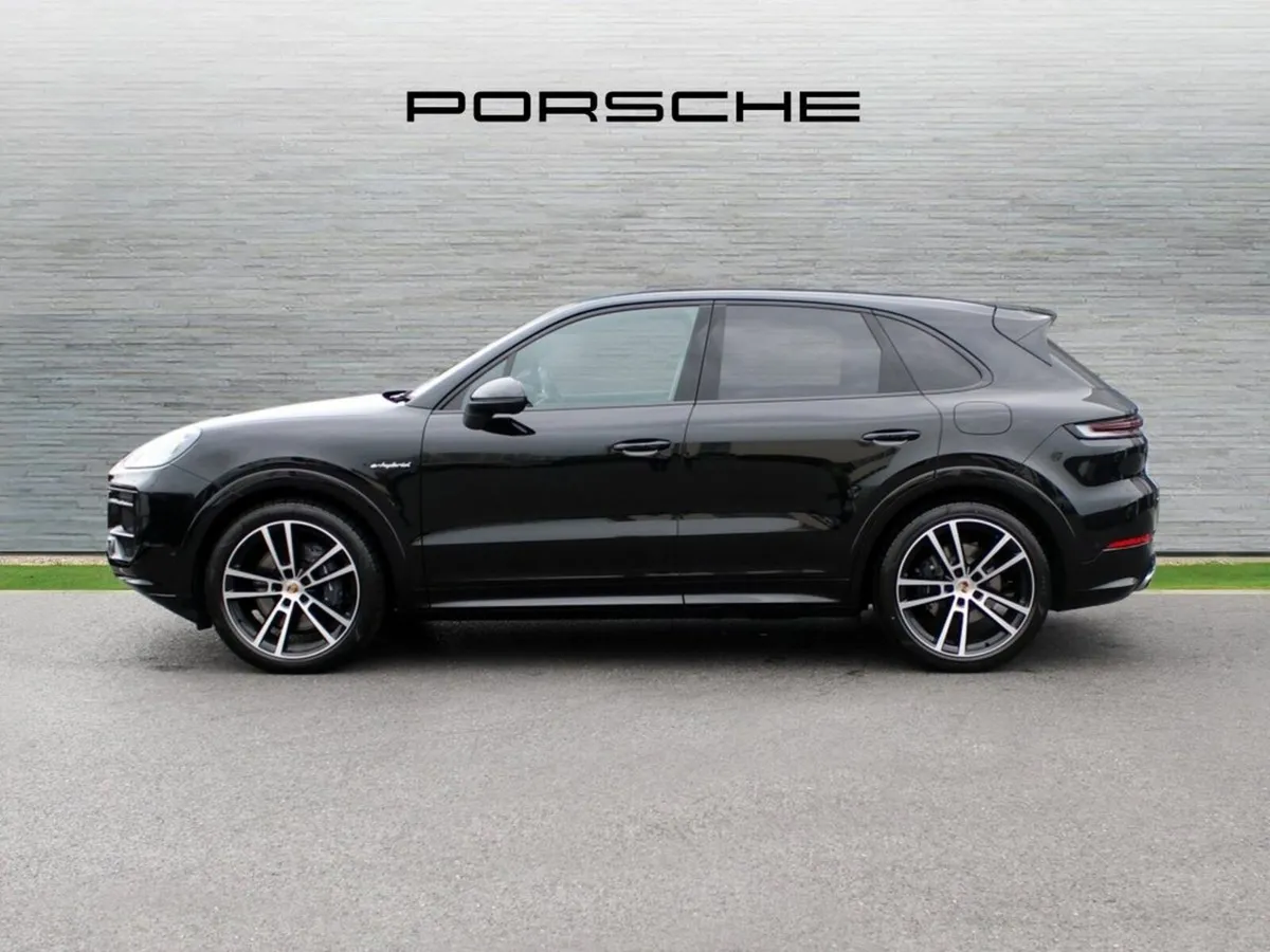 Porsche Cayenne E-Hybrid - Image 4