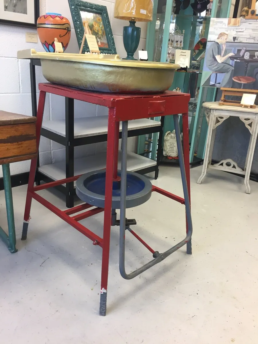 Potters kickwheel - Image 1