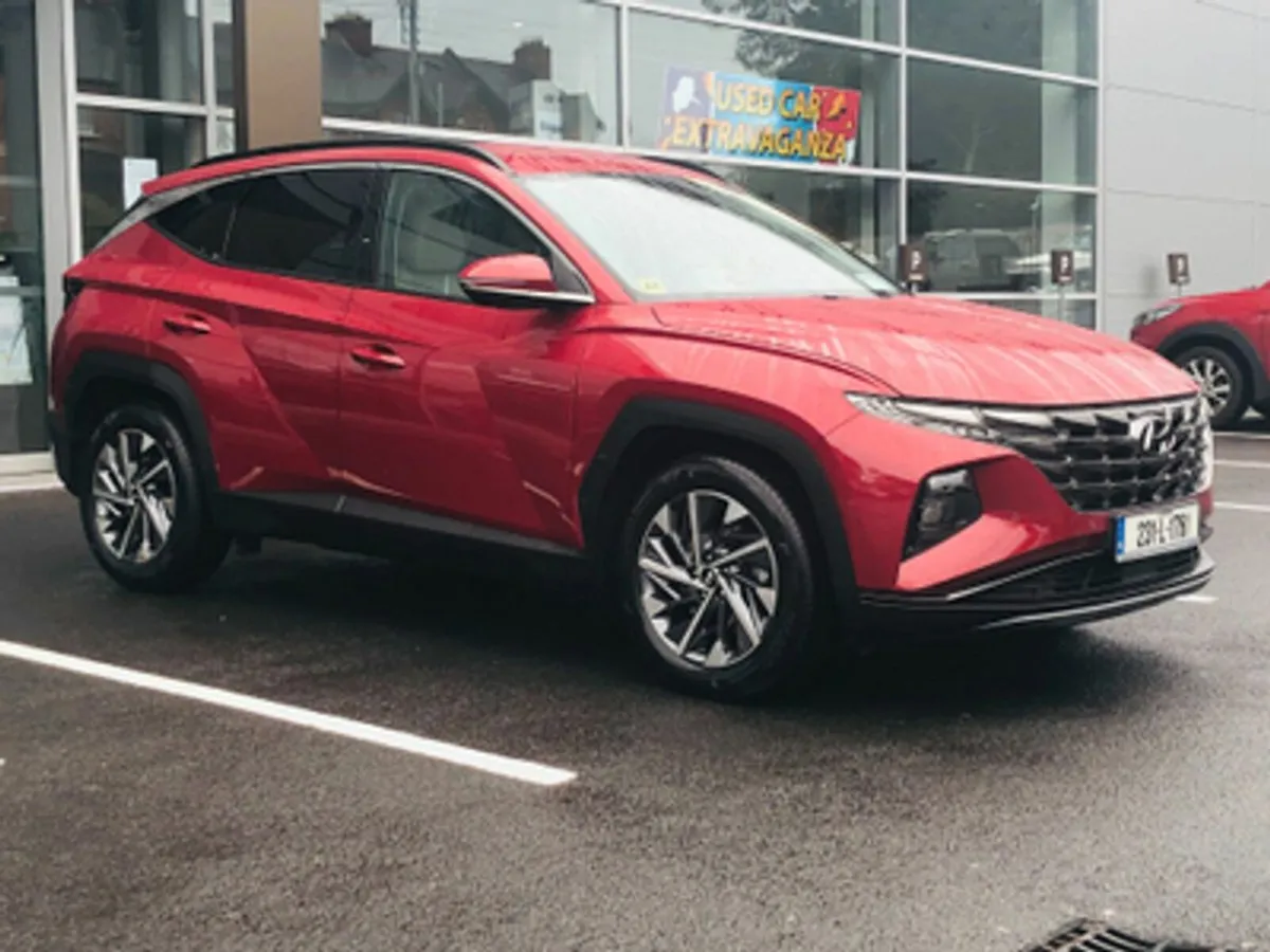 Hyundai Tucson Executive Plus 1.6 Diesel - Image 2