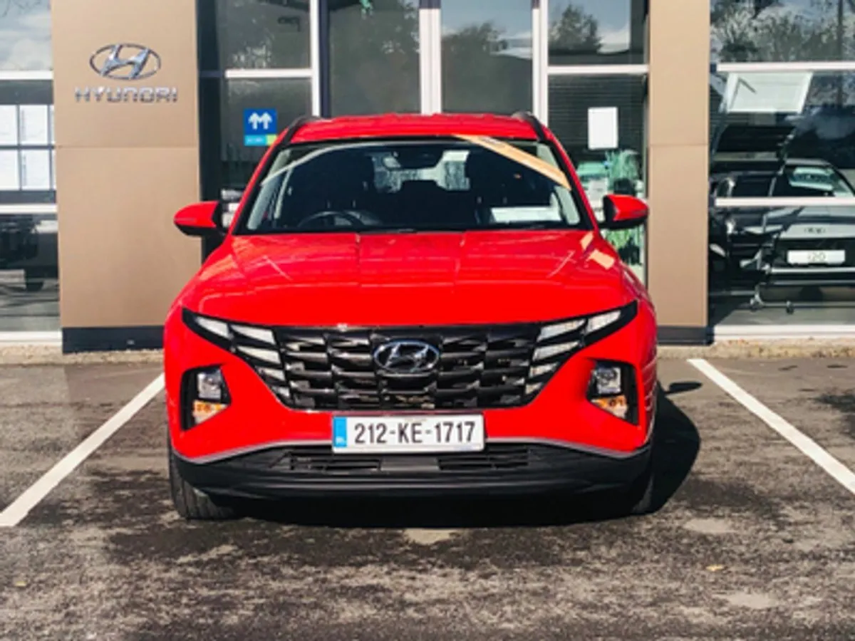 Hyundai Tucson Executive 1.6 Plug-In Hybrid 4WD - Image 2