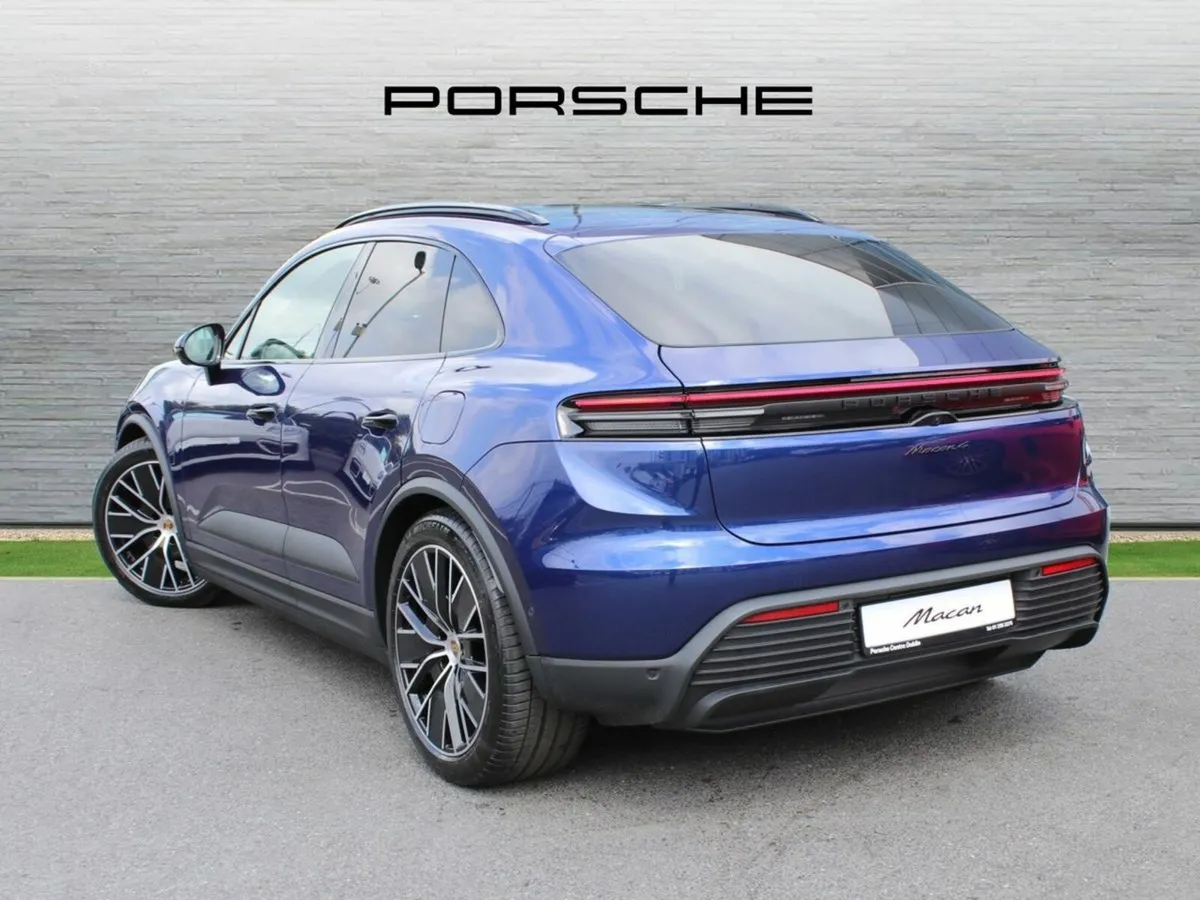 Porsche Macan 4 Electric - Image 2