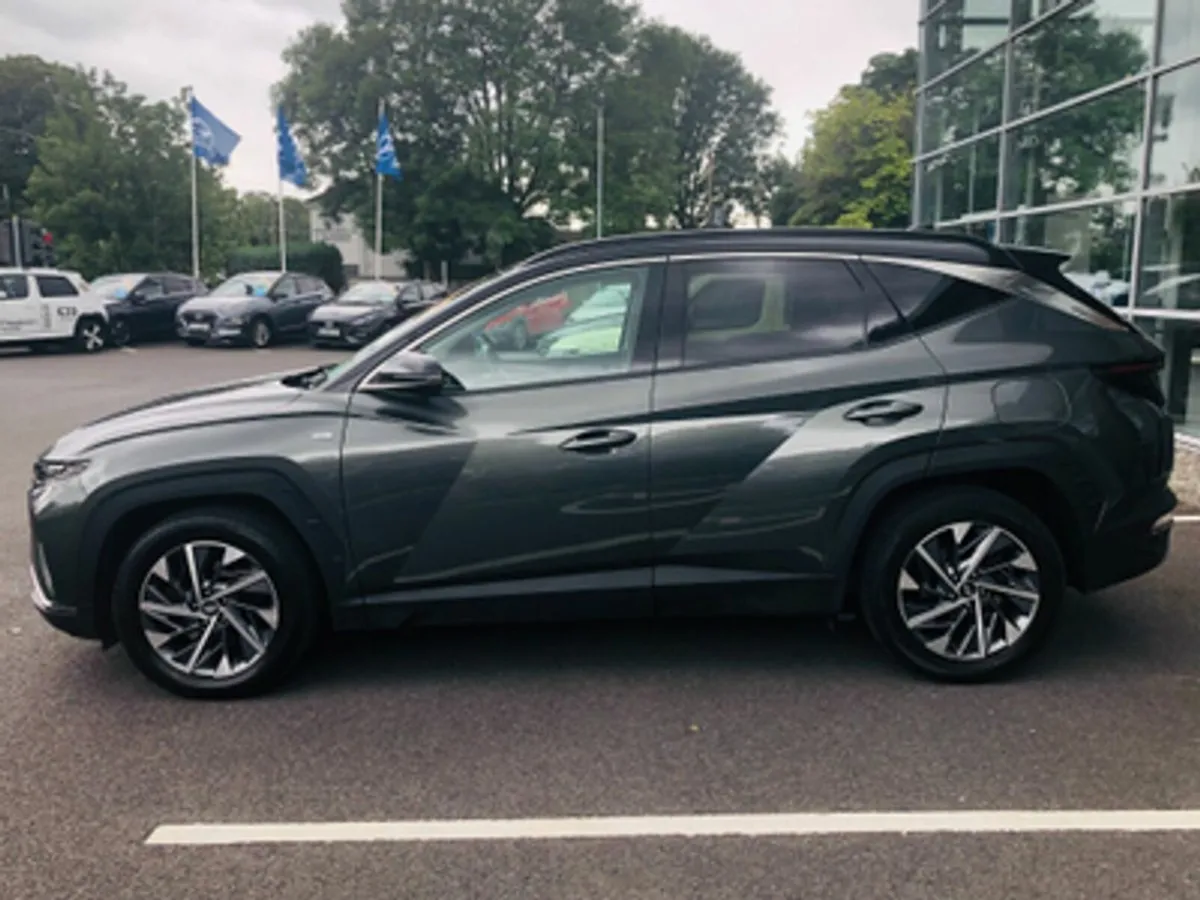 Hyundai Tucson Executive Plus 1.6 Diesel Automatic - Image 3