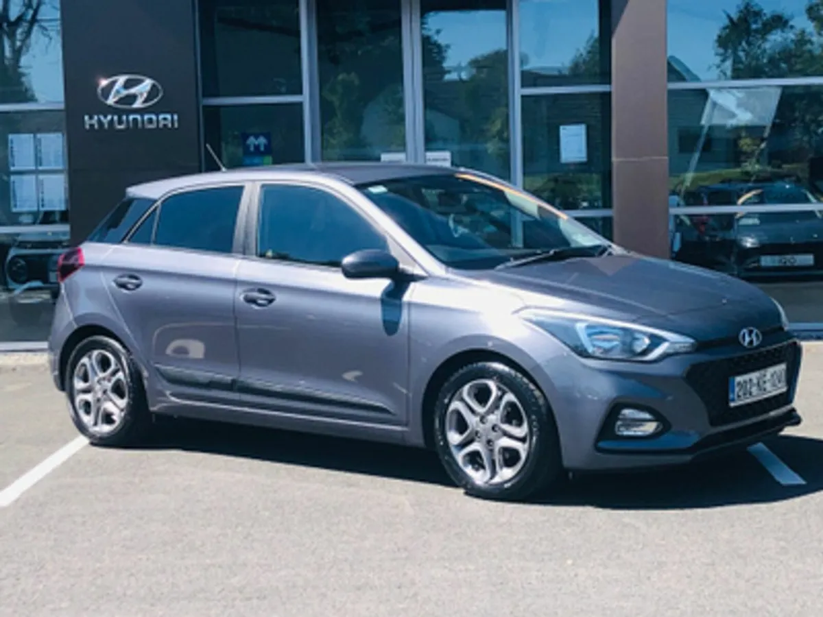 Hyundai i20 Deluxe 1.2 Petrol - Image 1