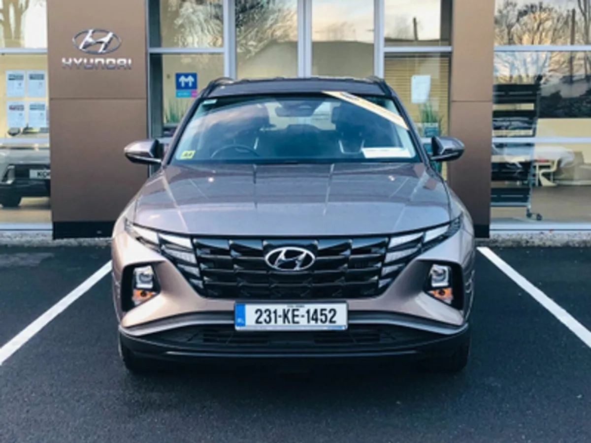 Hyundai Tucson Executive 1.6 Hybrid Automatic - Image 2