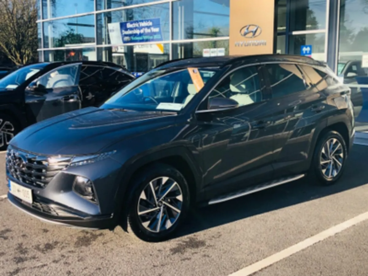 Hyundai Tucson Executive Plus 1.6 Diesel - Image 3