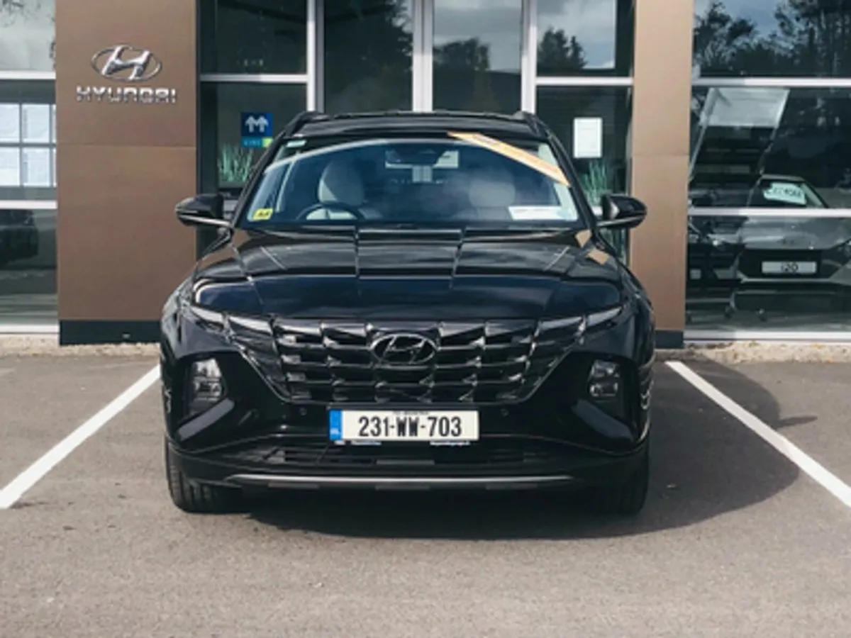 Hyundai Tucson Executive Plus 1.6 Hybrid Automatic - Image 2