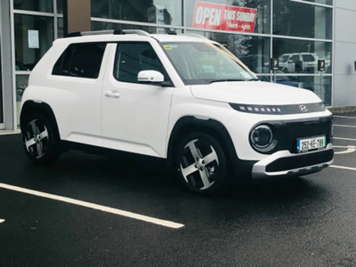 Hyundai INSTER EV Elegance 49Kwh *Demonstrator Mod - Image 3