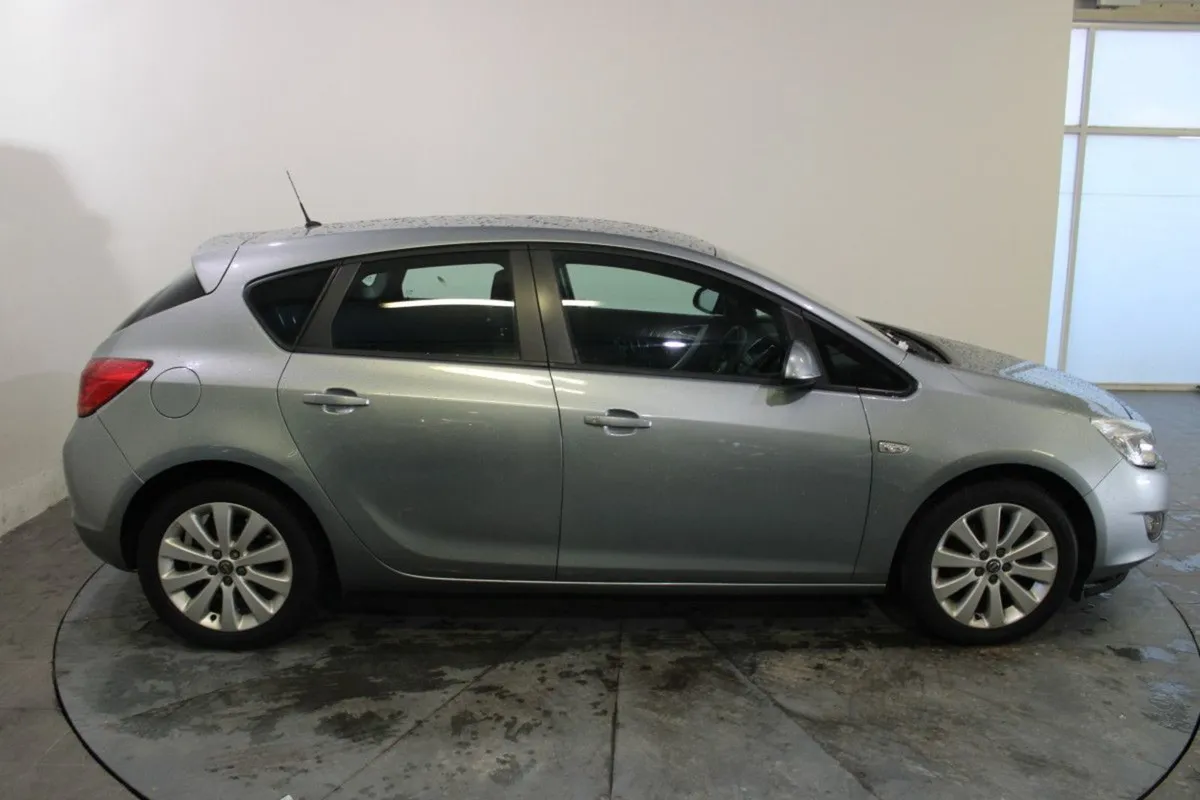 Opel Astra SC 1.4l 100HP 5DR - Image 3