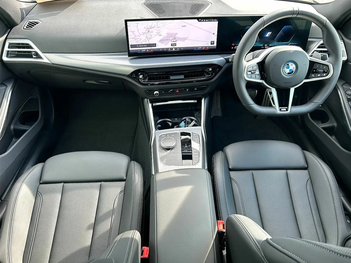 BMW 3-Series 330e M Sport - Image 4