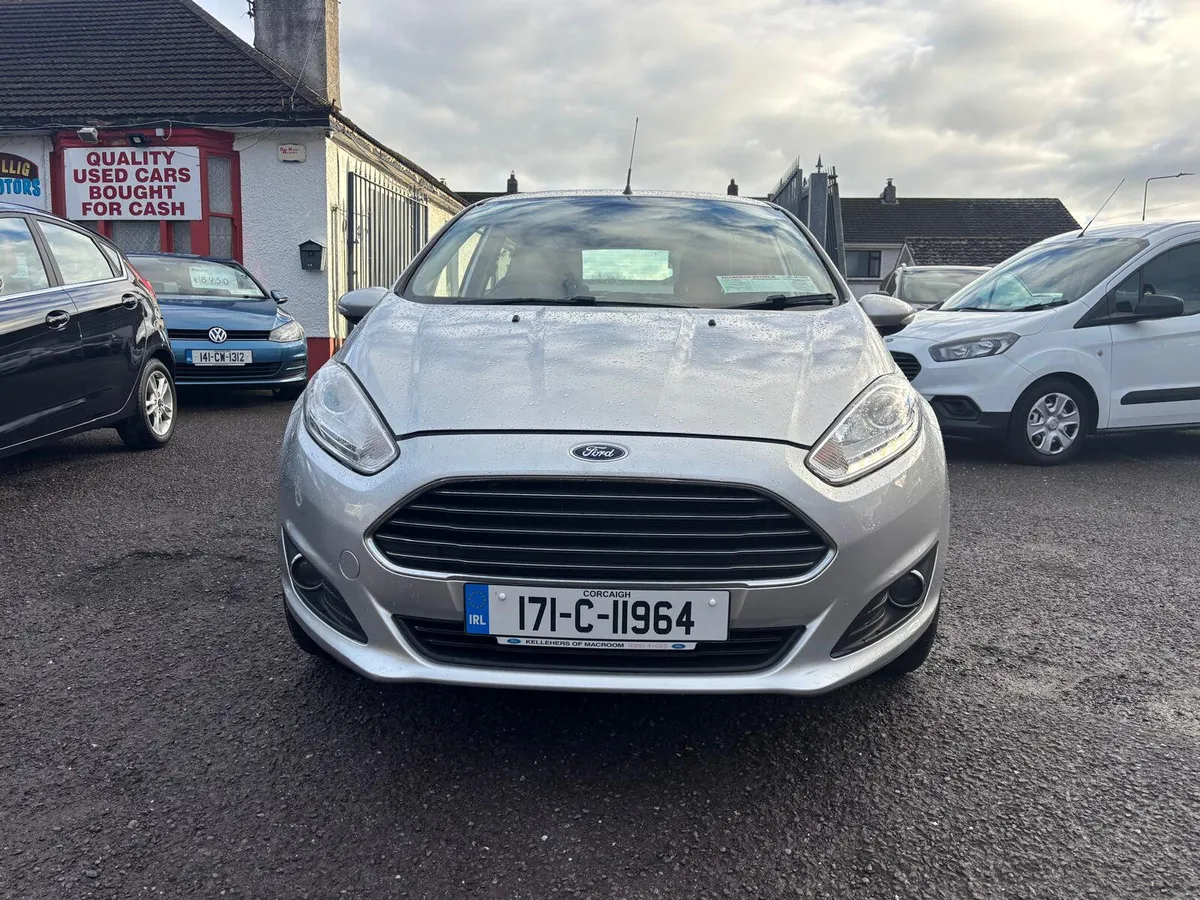 Ford Fiesta 2017 1.25  TITANIUM  ONE  OWNER - Image 4