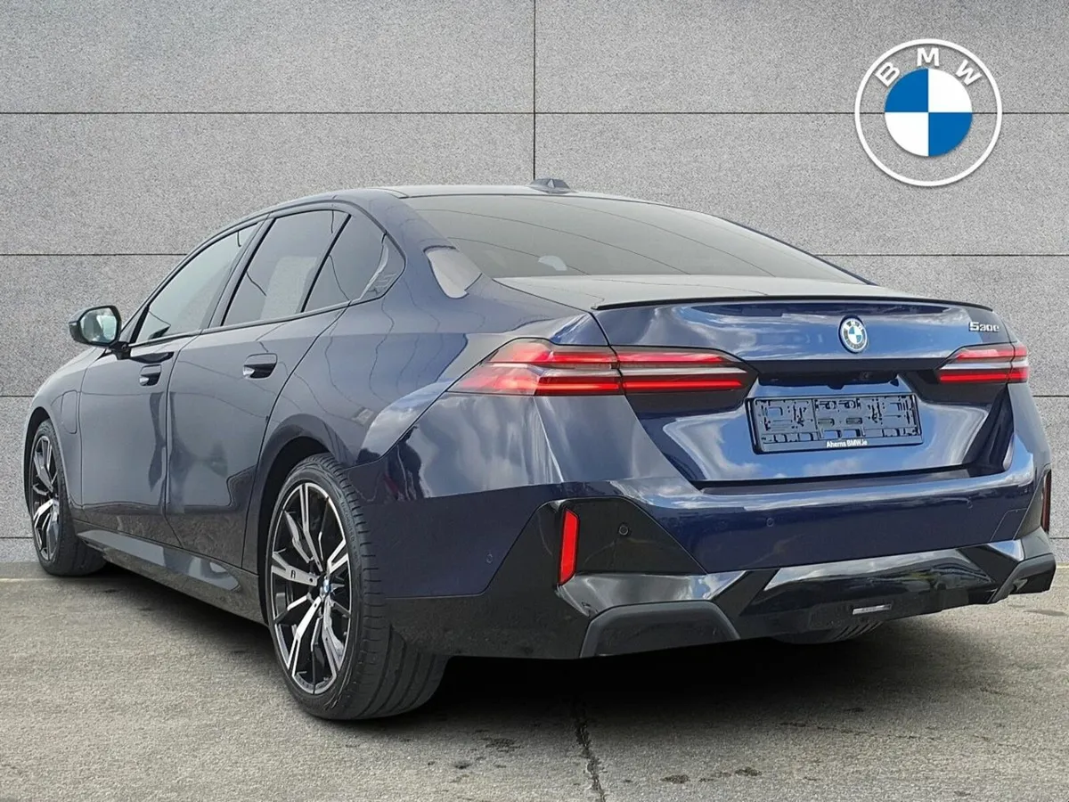 BMW 5-Series 530e M Sport Pro - Image 3