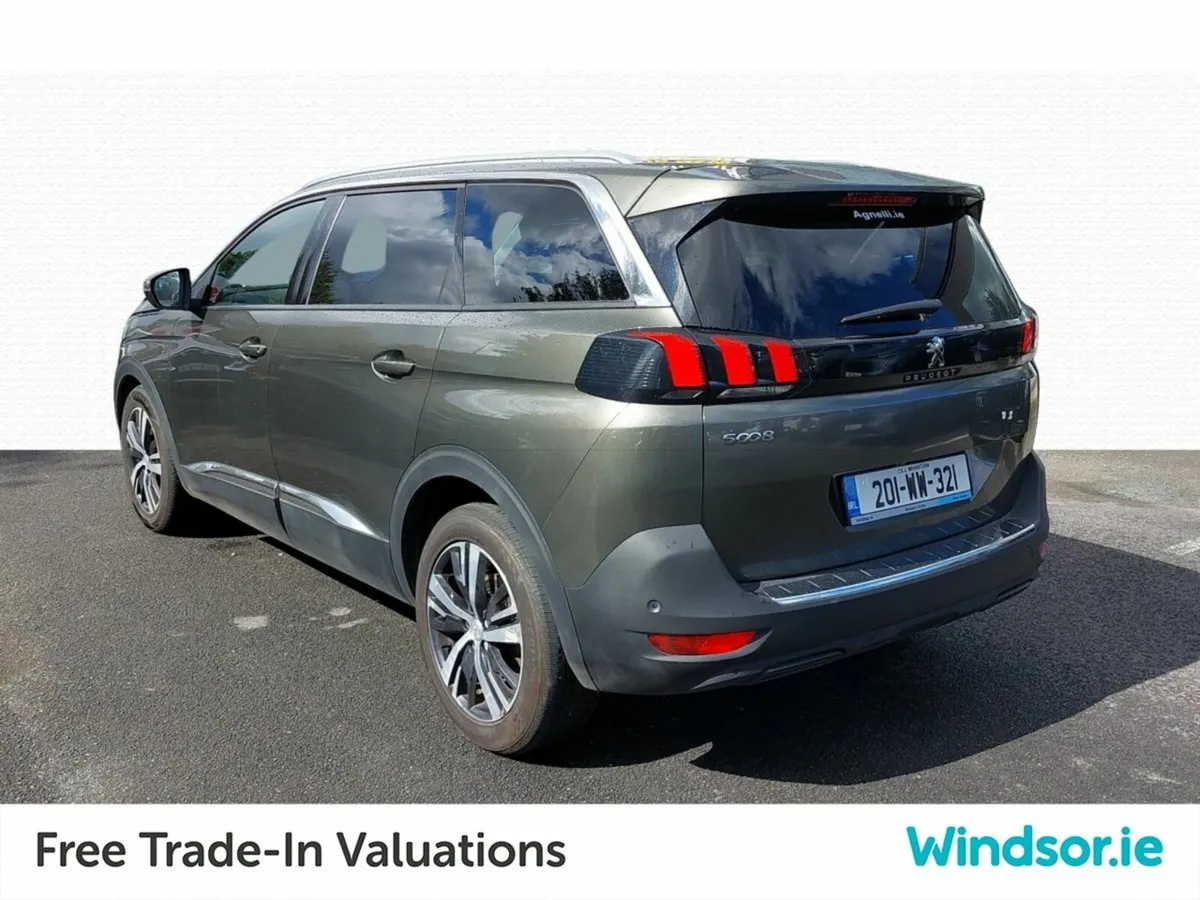 Peugeot 5008 1.2 PureTech 130bhp Allure - Image 3