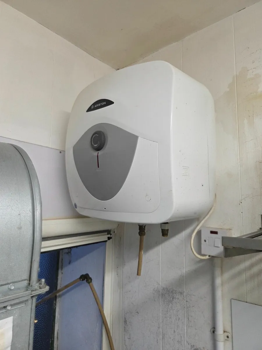 Water heater - Image 3