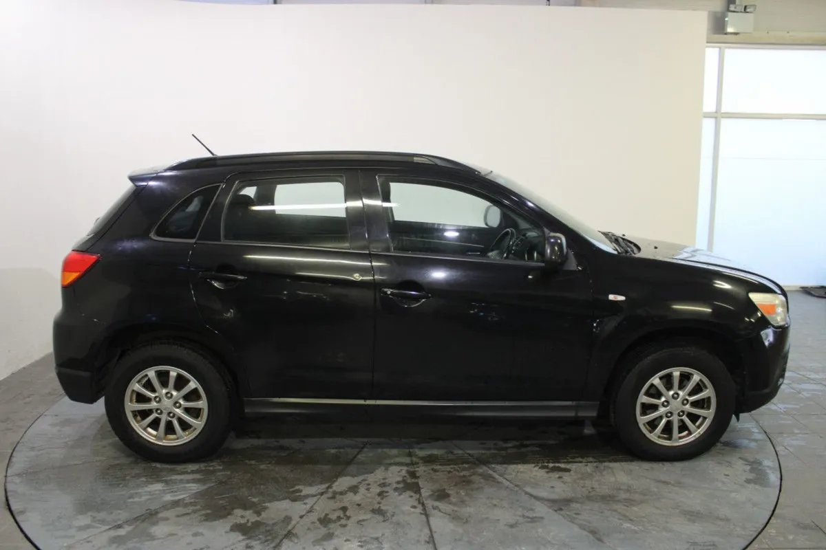 Mitsubishi ASX 1.8 DID 2WD Intense 5DR - Image 3