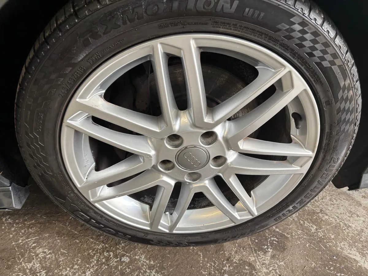 Audi A6 2017. 2.0TDI    S LINE - Image 2