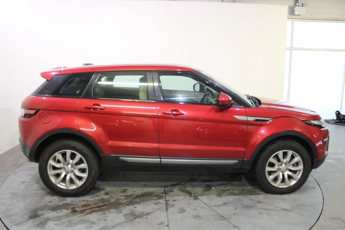 Land Rover Range Rover Evoque TD4 SE Auto - Image 3