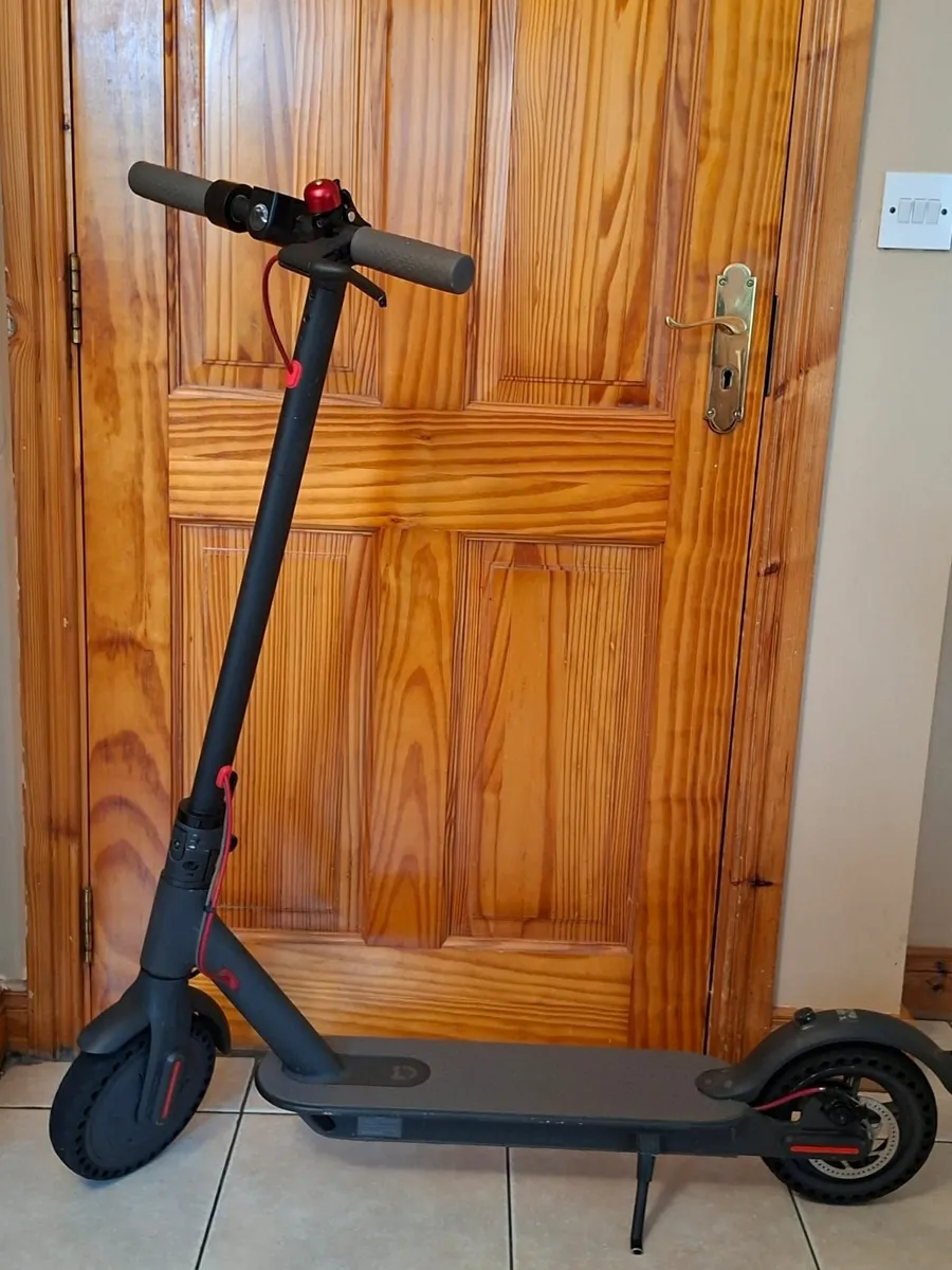 Electric scooter - Image 1