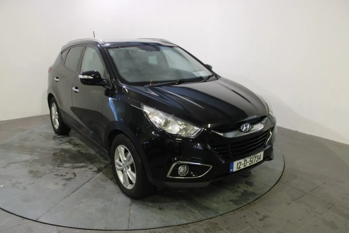 Hyundai ix35 1.7 Crdi Premium 2WD 5DR - Image 1