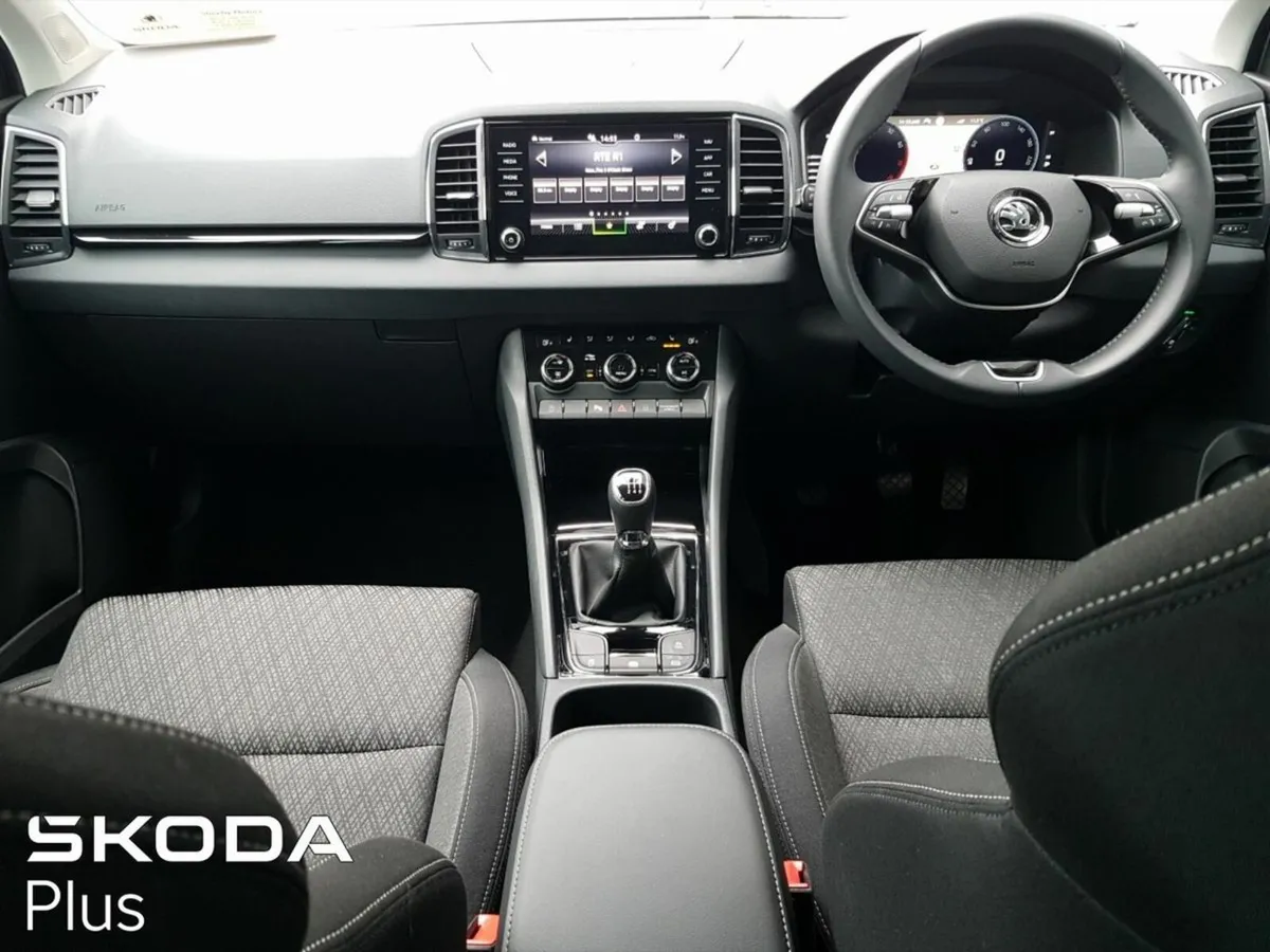 Skoda Karoq SELECTION PLUS 1.0TSI 115HP - Image 2