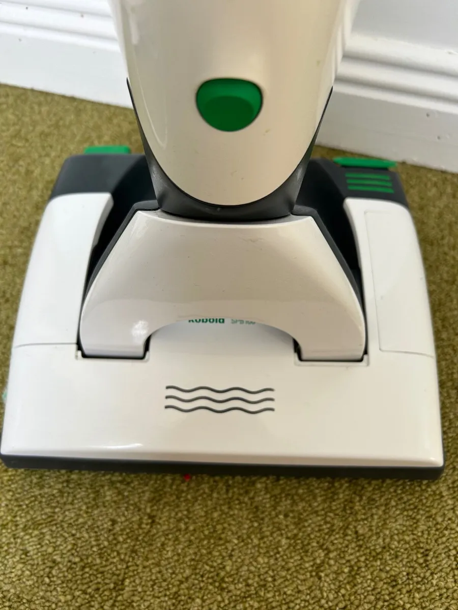 Vorwerk Kobold VB100 with SPB100 head - Image 3