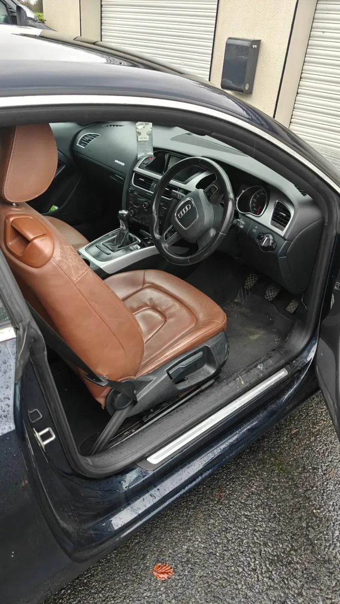 Audi A5 2011 - Image 2
