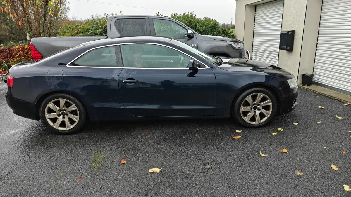 Audi A5 2011 - Image 1