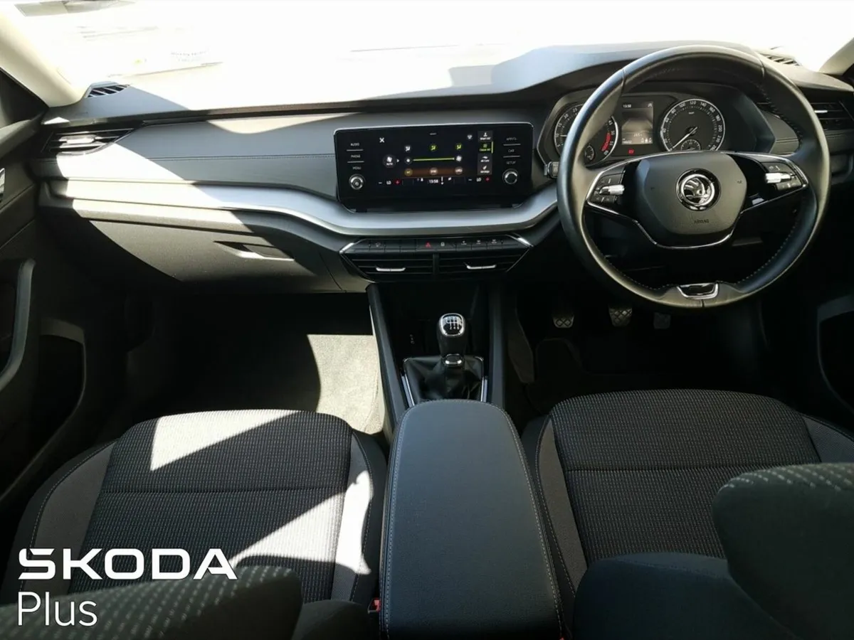 Skoda Octavia OCTAVIA AMB 1.0TSI 110HP - Image 2