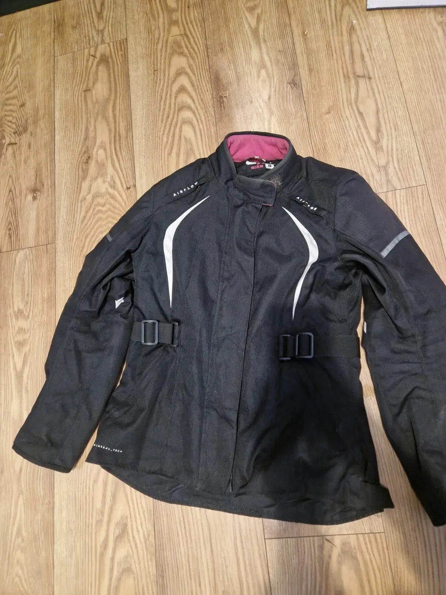 Ladies Motorcycle Gear - Image 4