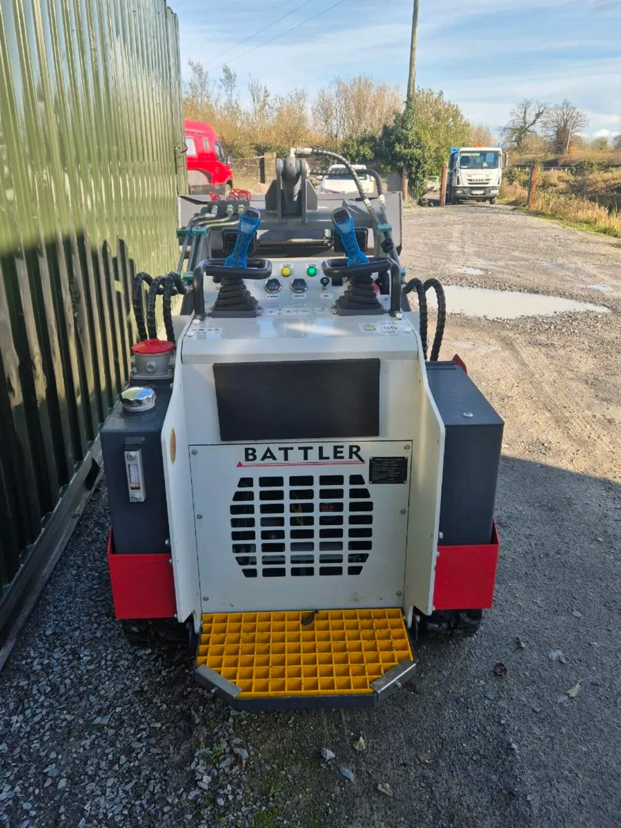 New 2025 BTTL battler skidsteer - Image 3