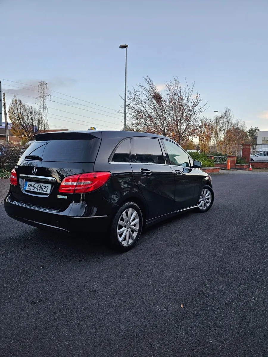 Mercedes-Benz B-Class 2013 Automatic - Image 3
