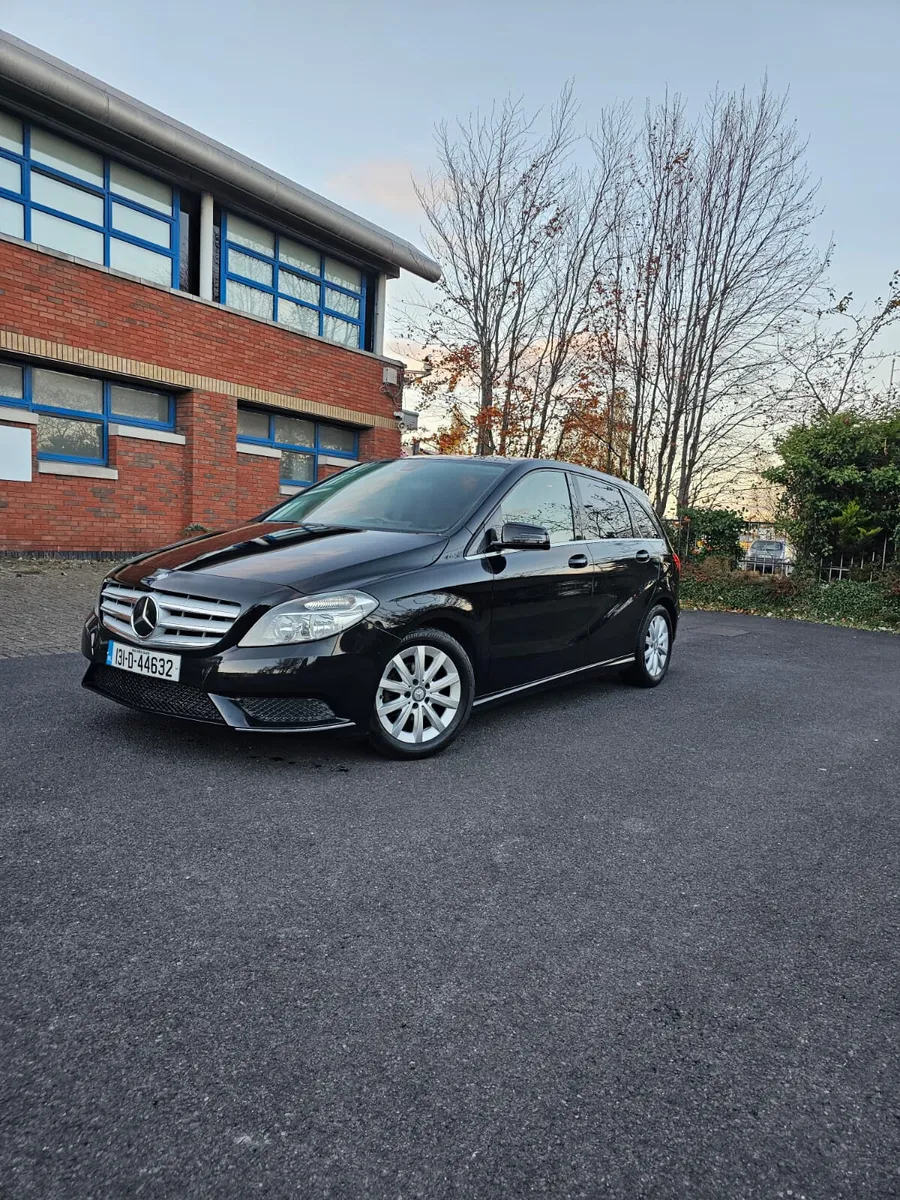Mercedes-Benz B-Class 2013 Automatic - Image 1