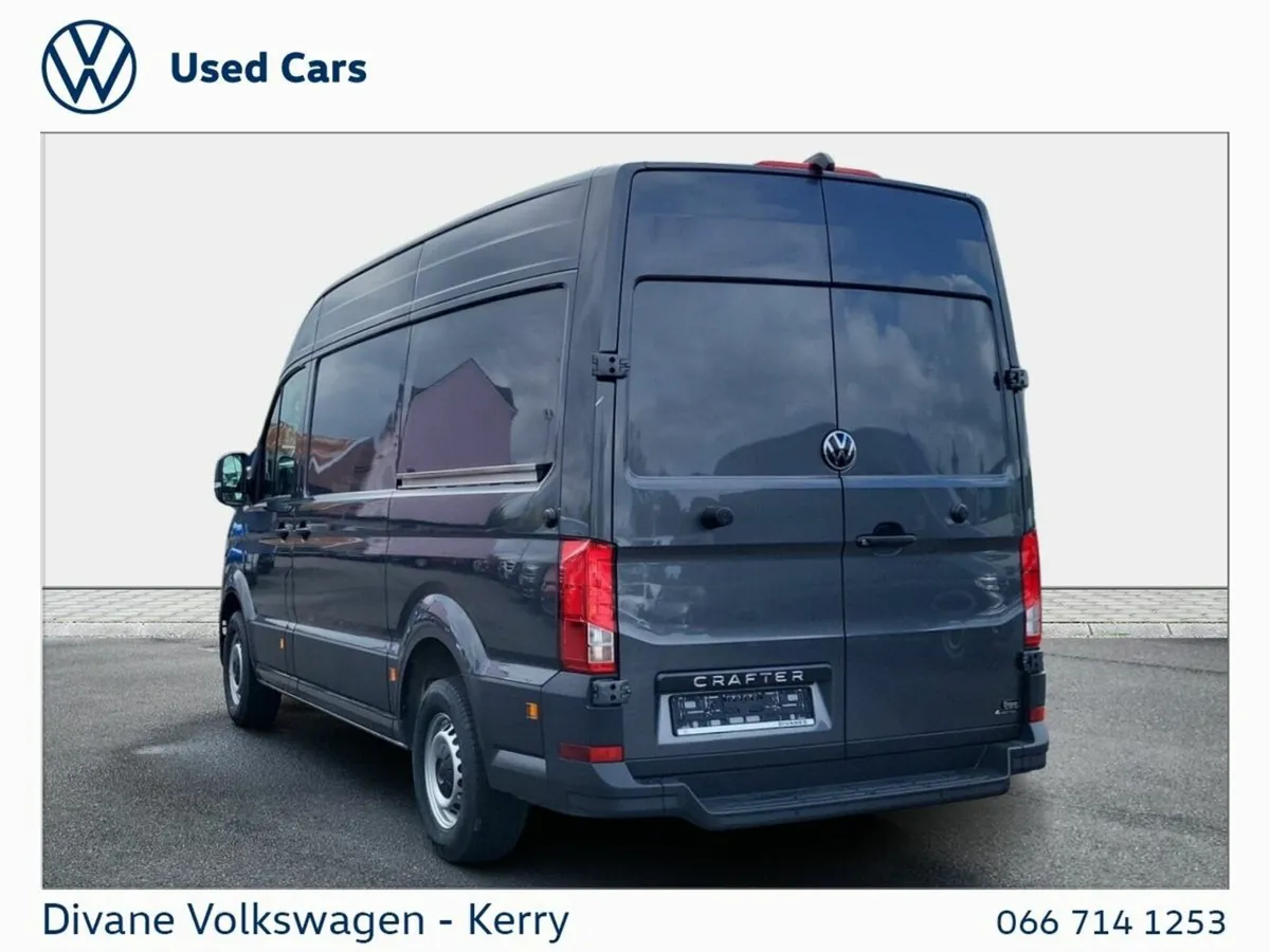 Volkswagen Crafter HIGHLINE 4 MOTION 177BHP AUTO A - Image 4