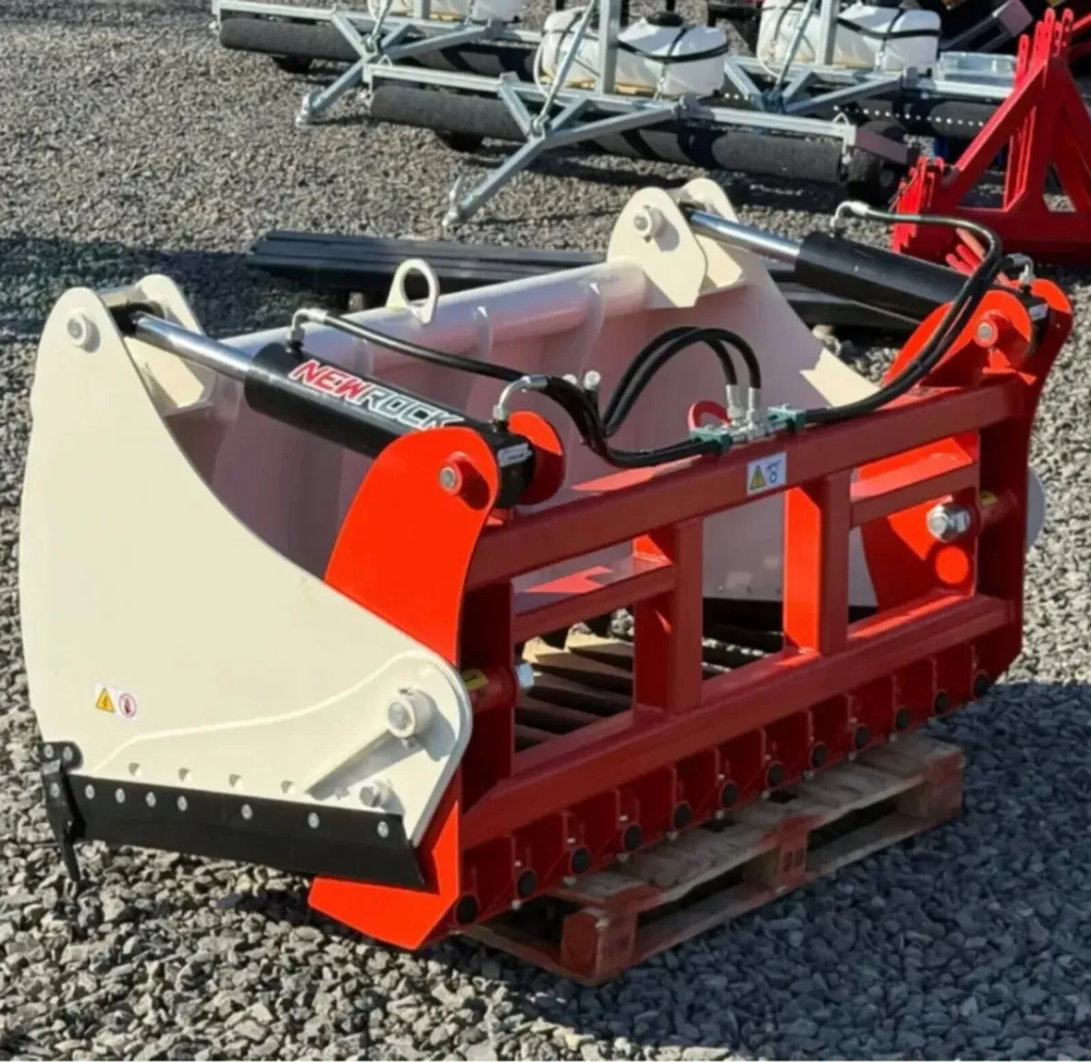 NEWROCK SERIES 2 SHEAR GRABS - Image 2