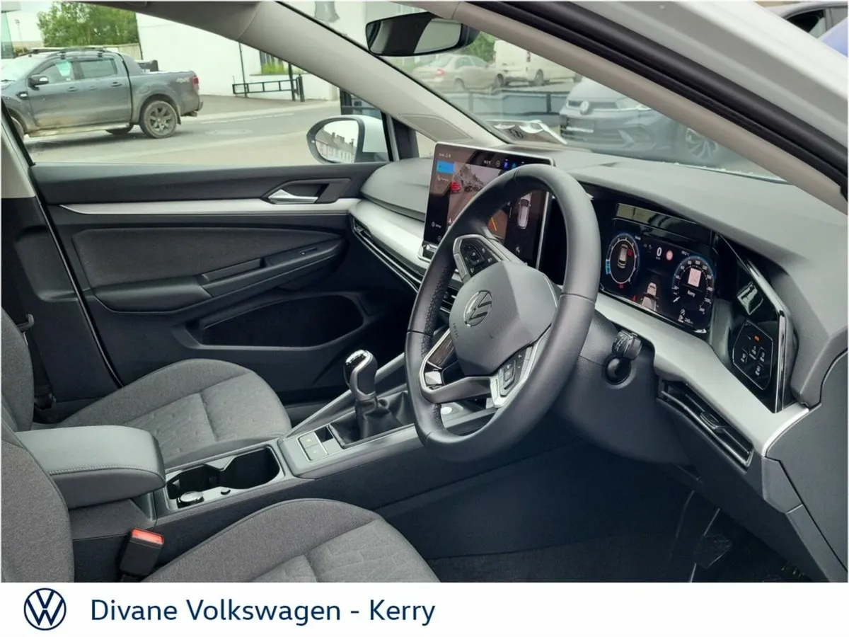 Volkswagen Golf EDITION 75 1.5 TSI 116HP - Image 4