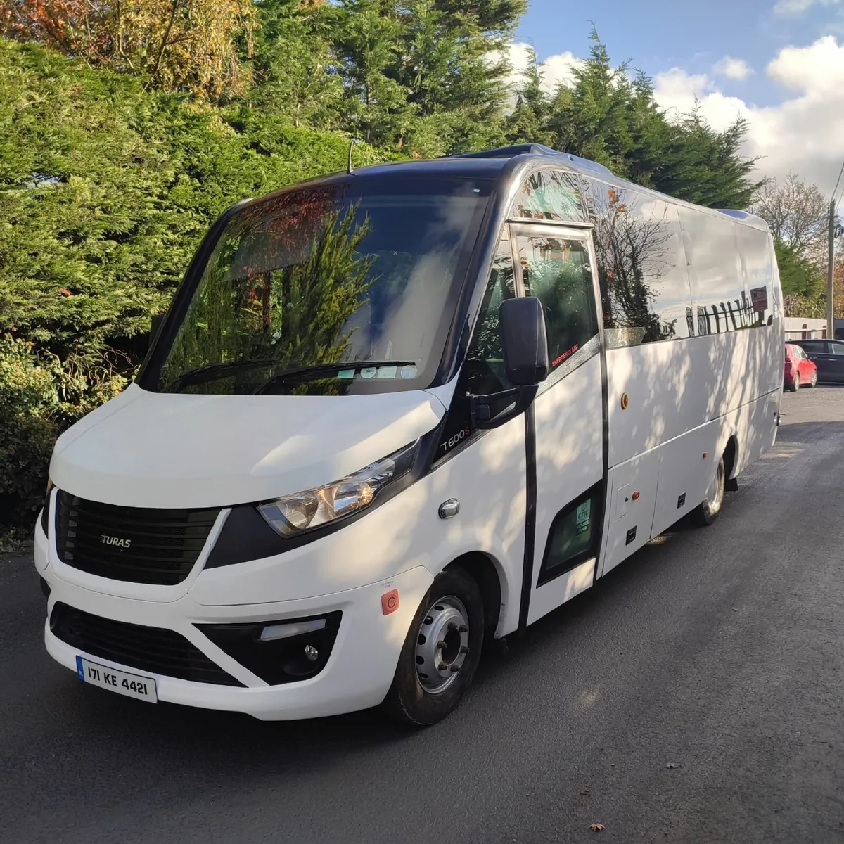 Iveco Turas 2017 Bus (27 Seats) - Image 1