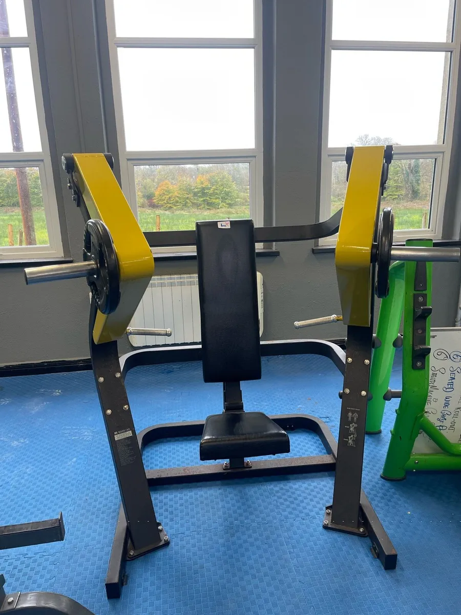 Commercial Wide Chest Press