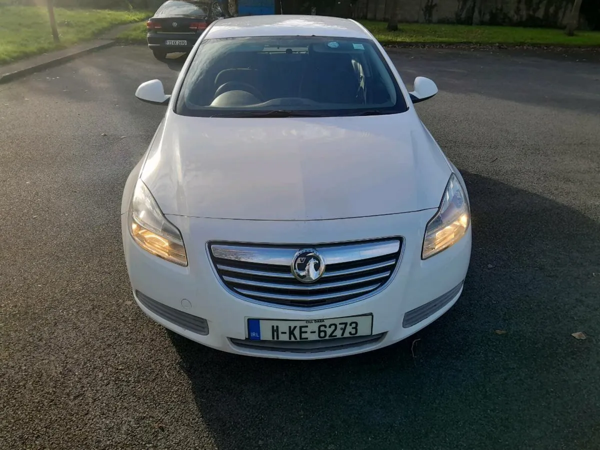 Vauxhall insignia 2.0 cdti 130bhp nct and tax - Image 1