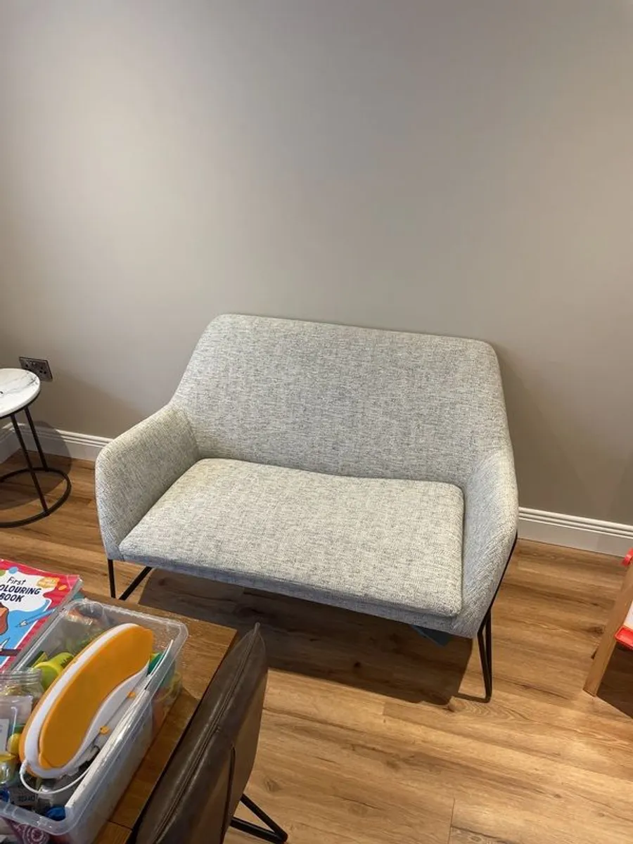 2 seater sofa/chair - Image 2