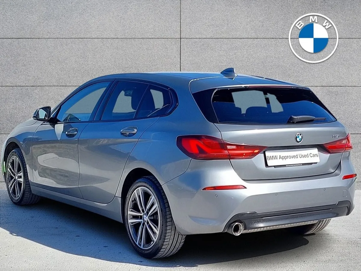 BMW 1 Series 118i Sports Hatch 5-door - Image 3