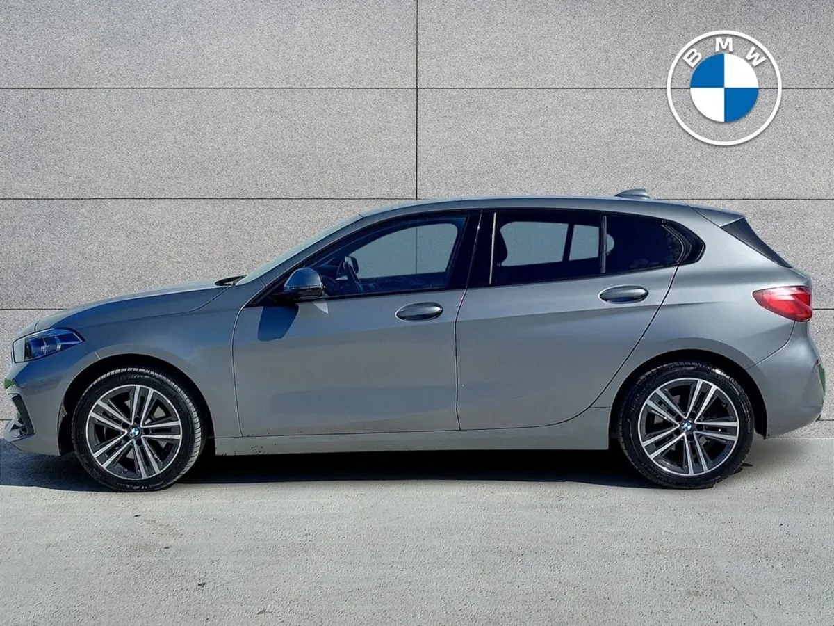 BMW 1 Series 118i Sports Hatch 5-door - Image 4