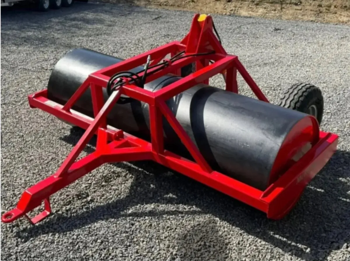 MCKENNA ROAD TOW HYDRAULIC LAND ROLLER 9FT - Image 2
