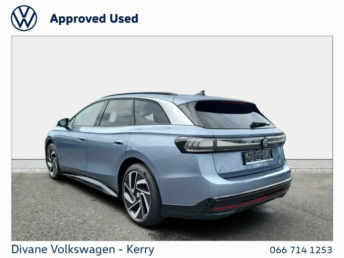 Volkswagen ID.7 TOURER PRO PLUS 286HP 77KW BATTERY - Image 3