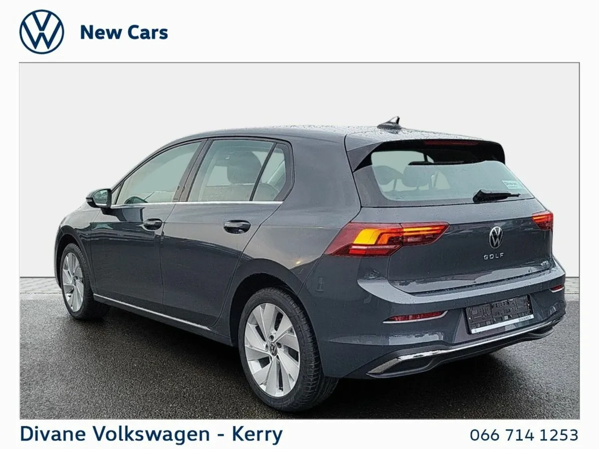 Volkswagen Golf AUTO STYLE 1.5 PETROL HYBRID MHEV - Image 4