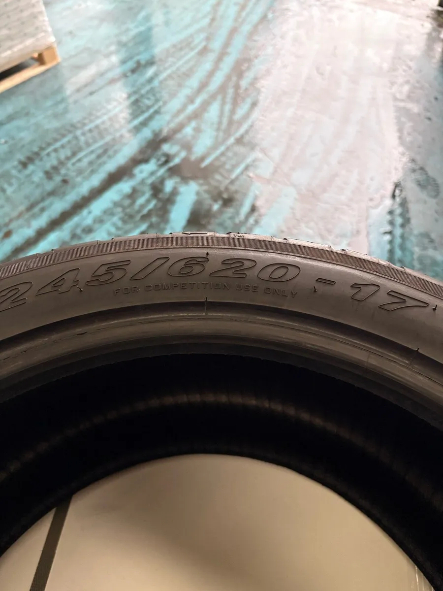 17inch Slick and wet tyres - Image 2