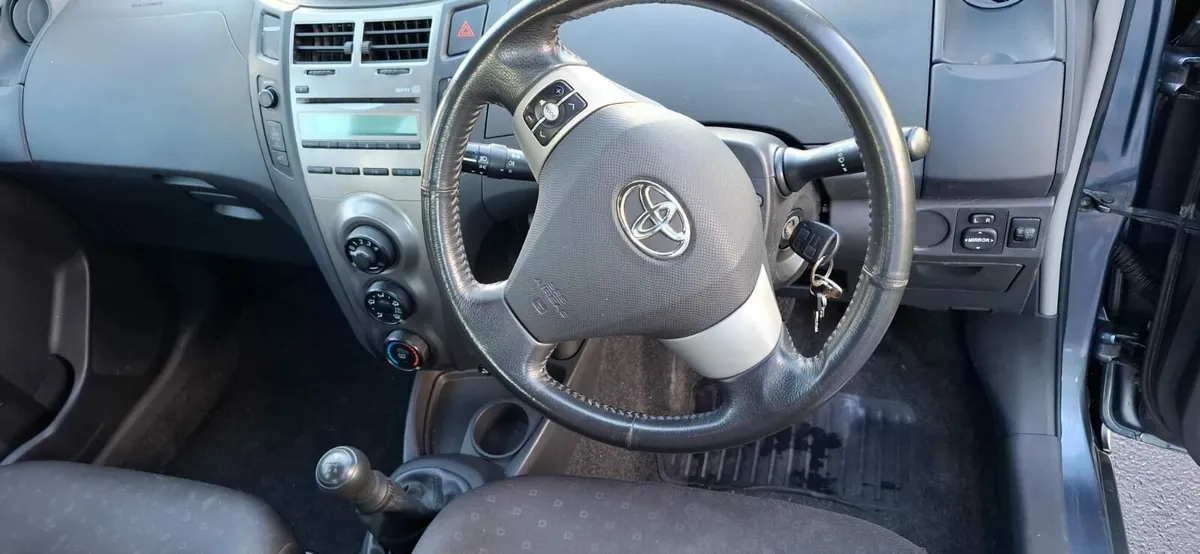 CAR FOR SALE - Image 3