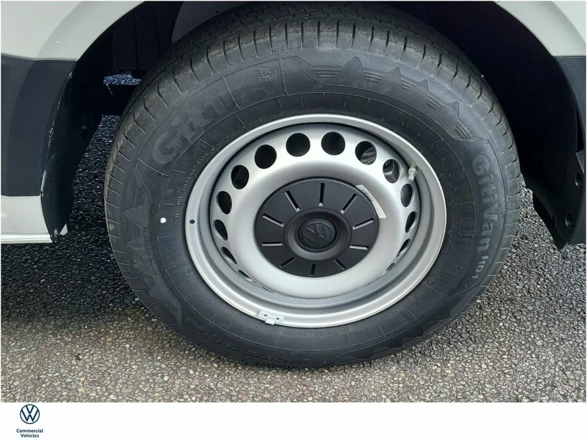 Volkswagen Crafter 35 LWB HIGHLINE 2.0 TDI 177BHP - Image 4