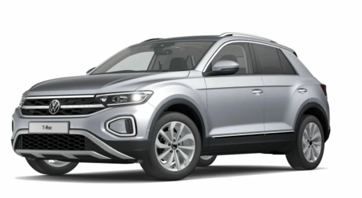 Volkswagen T-Roc AUTOMATIC STYLE 75 PLUS 1.5 PETRO - Image 1