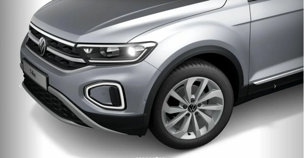 Volkswagen T-Roc AUTOMATIC STYLE 75 PLUS 1.5 PETRO - Image 4