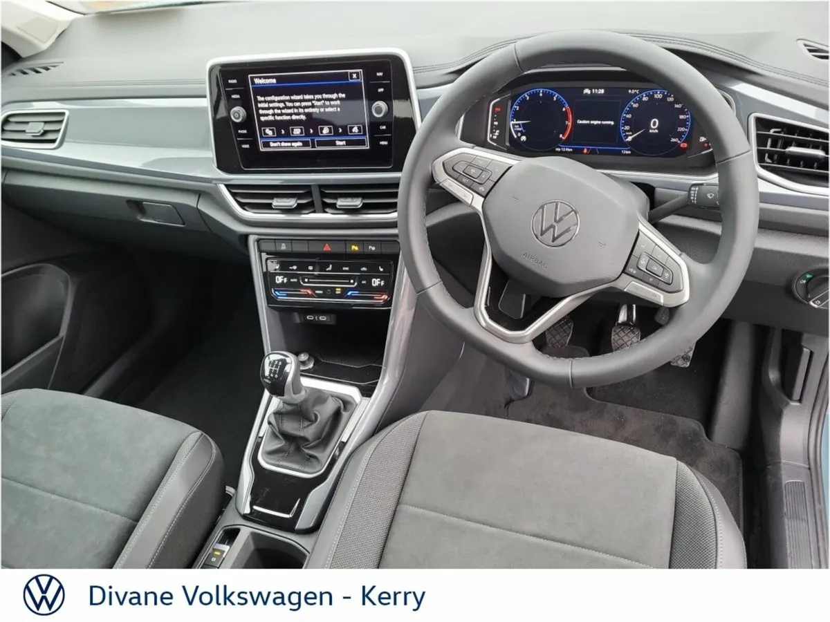 Volkswagen T-Roc AUTOMATIC STYLE 75 150BHP 1.5 PET - Image 3